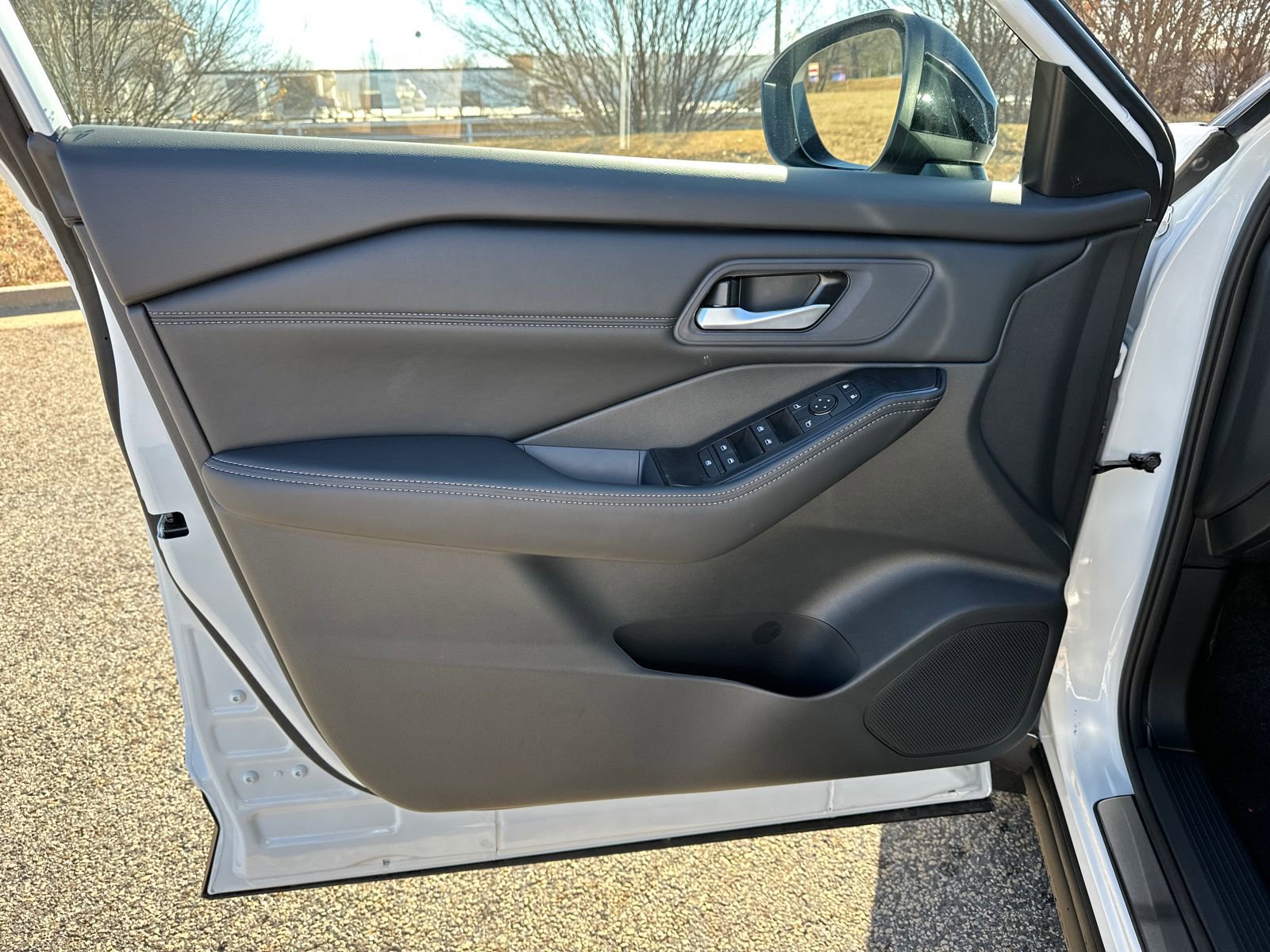 New 2026 Nissan Rogue SV image 10