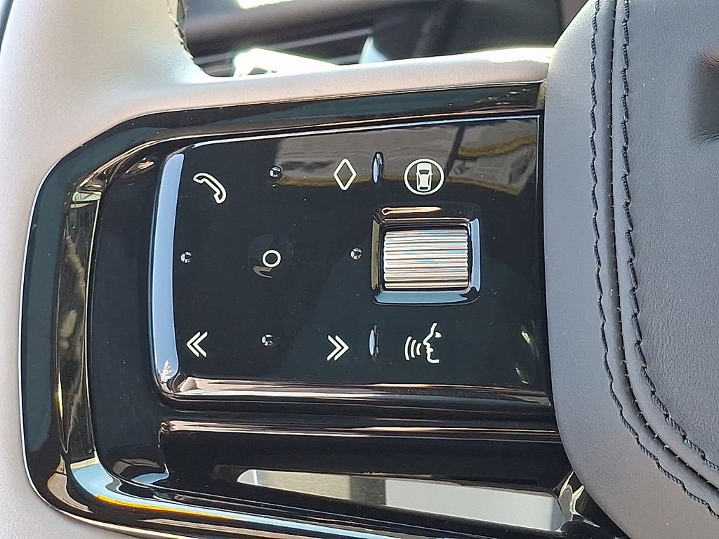 Certified 2026 Land Rover Range Rover Velar S AWD/4WD image 16