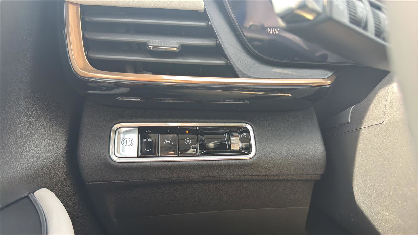 New 2026 Buick Envision Avenir image 14