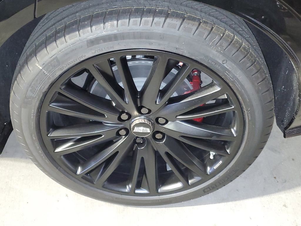 New 2026 Cadillac Lyriq V w/ Exterior Carbon Fiber Package AWD/4WD image 5