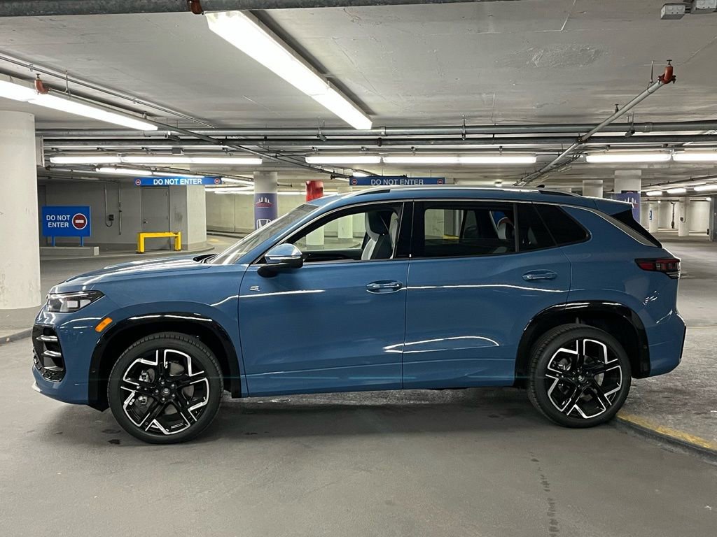 New 2026 Volkswagen Tiguan SEL R-Line image 35