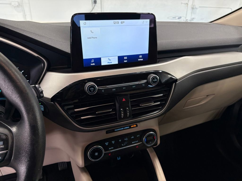 Used 2020 Ford Escape SE image 24