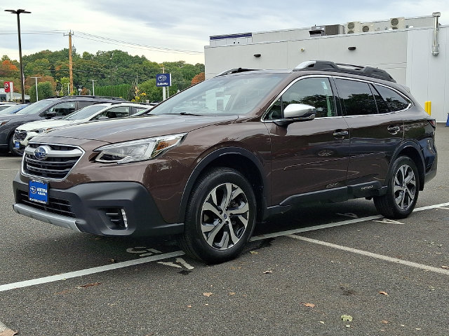 Used 2022 Subaru Outback Touring AWD/4WD image 3