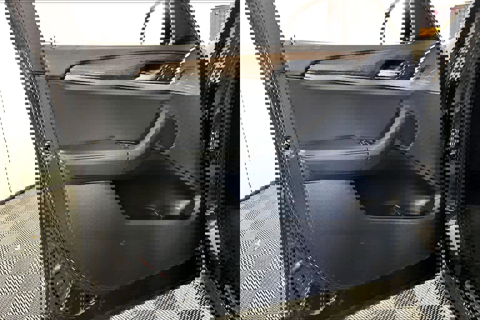 Used 2019 BMW X3 sDrive30i w/ Driving Assistance Package image 20