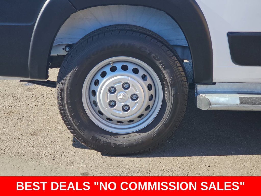 Used 2025 RAM ProMaster 2500 w/ U-Haul Equipment Group FWD image 37