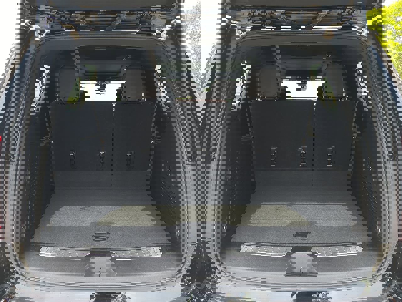 Used 2023 GMC Yukon XL Denali Ultimate image 11