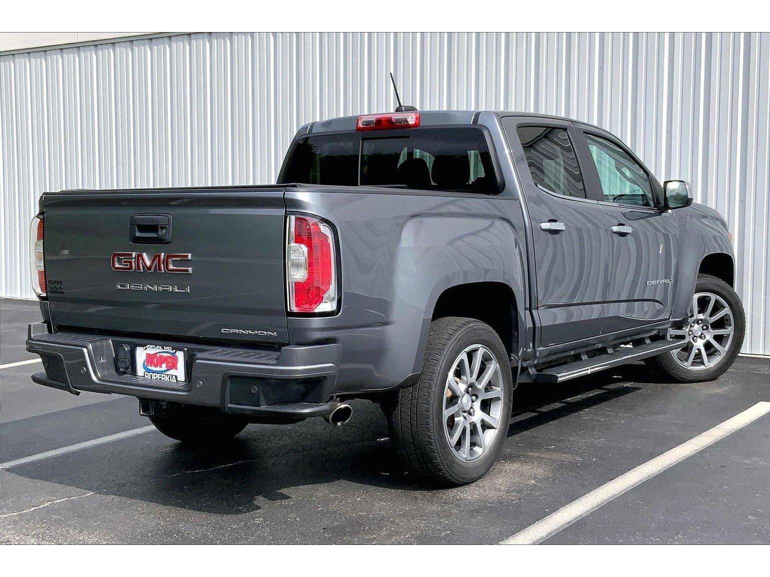 Used 2022 GMC Canyon Denali AWD/4WD image 11