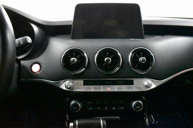 Used 2019 Kia Stinger Premium image 21