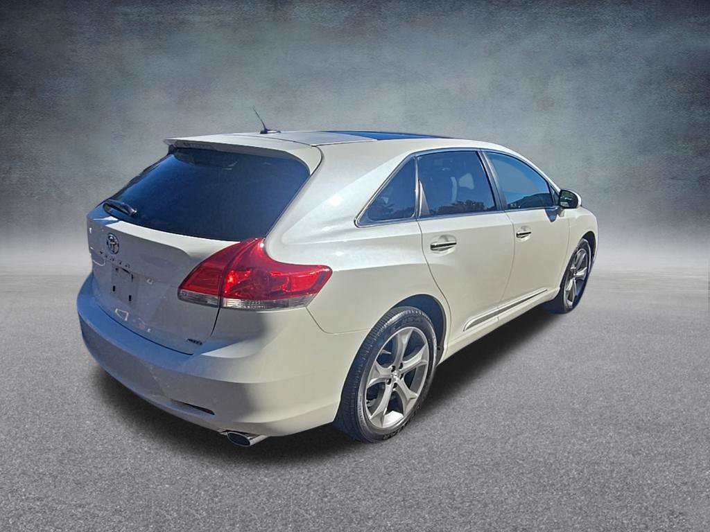 Used 2011 Toyota Venza AWD w/ Comfort Pkg image 9