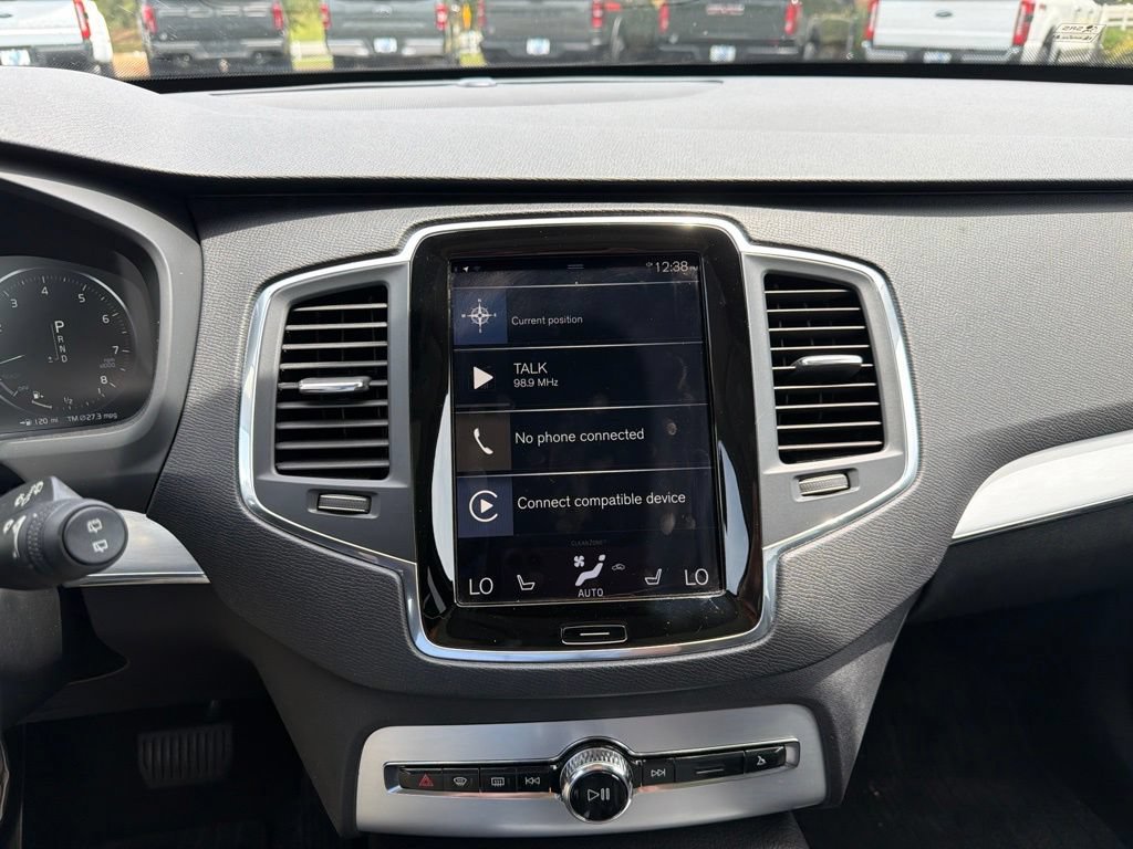 Used 2017 Volvo XC90 T6 Momentum w/ Vision Package AWD/4WD image 2