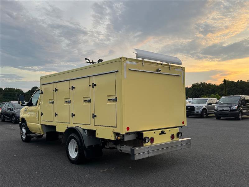 Used 2019 Ford E-450 and Econoline 450 Super Duty w/ Power Windows & Locks Group image 11
