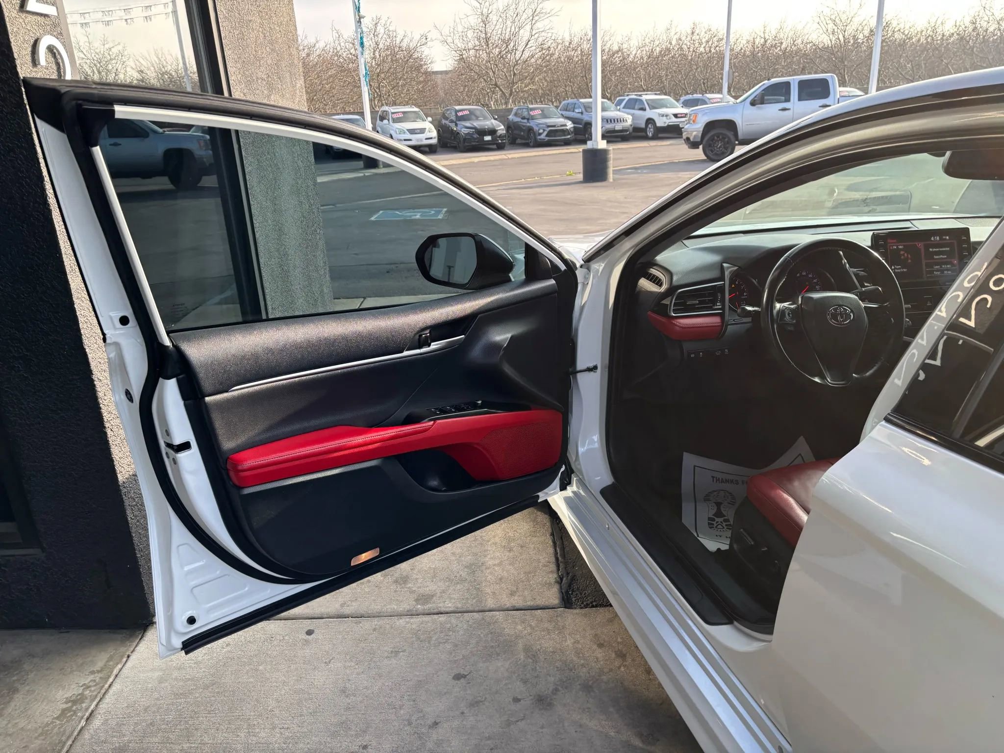 Used 2021 Toyota Camry XSE image 8