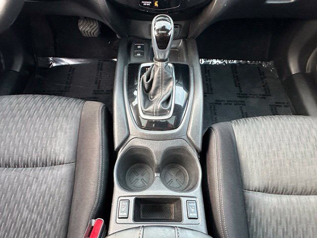 Used 2020 Nissan Rogue SV w/ Sun & Sound Touring Package AWD/4WD image 29