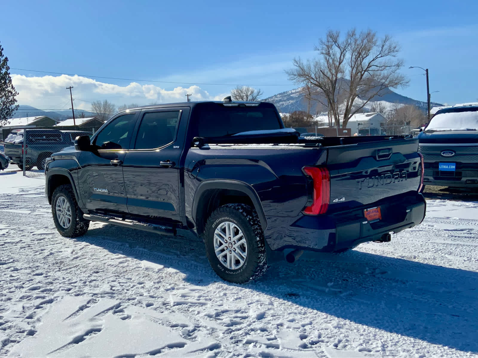 Used 2024 Toyota Tundra SR5 w/ SR5 Premium Package image 2