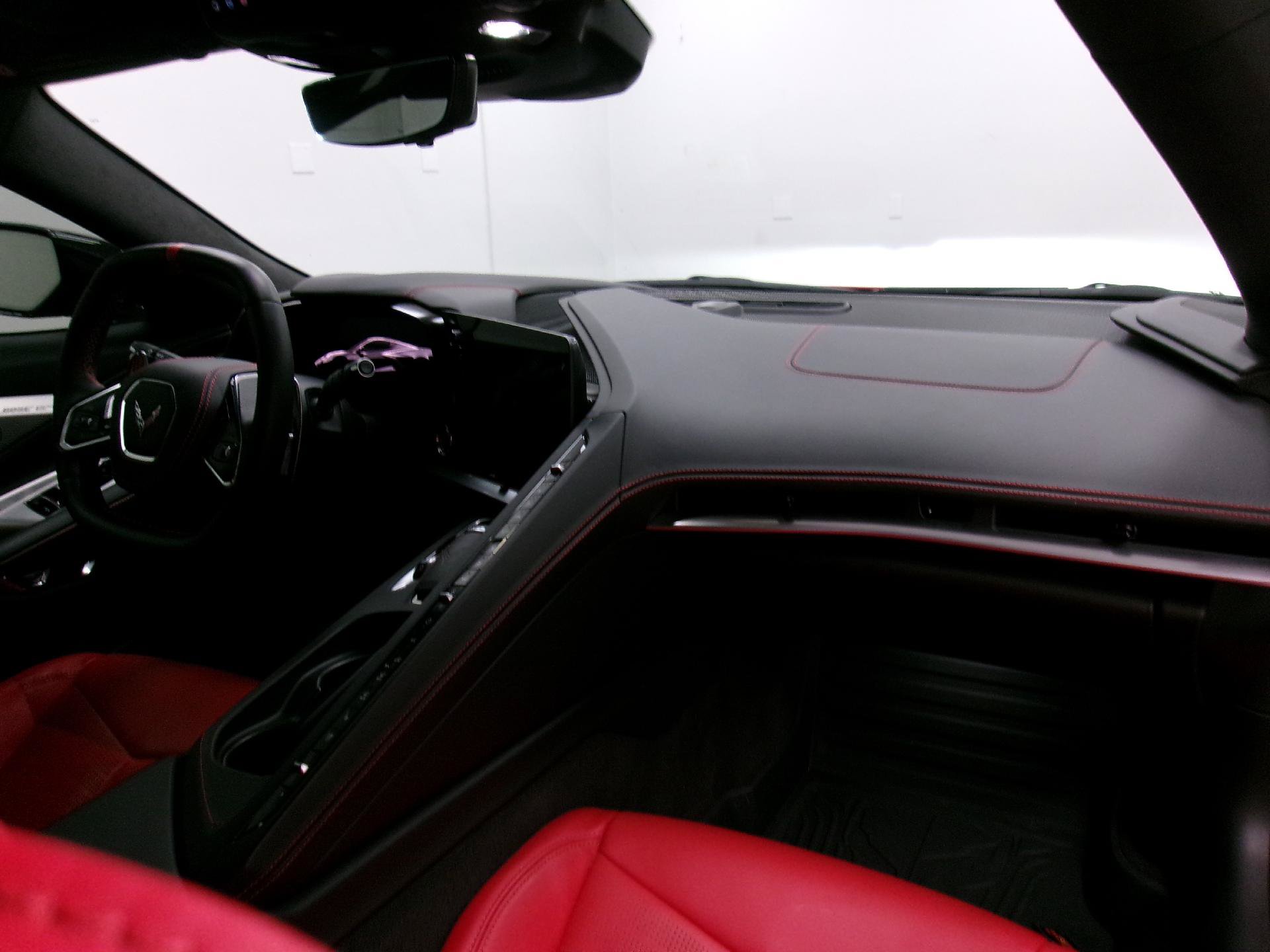 Used 2024 Chevrolet Corvette Stingray Premium Conv w/ Z51 Performance Package RWD image 3