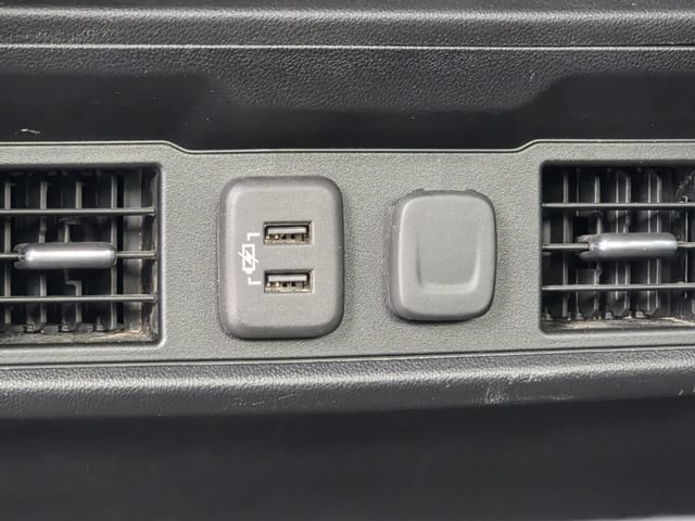 Used 2022 Chevrolet Silverado 1500 LT w/ Safety Package AWD/4WD image 18