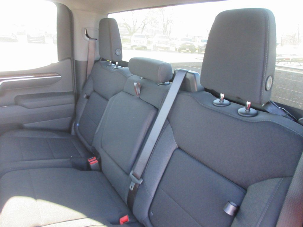 New 2026 GMC Sierra 1500 Elevation image 14