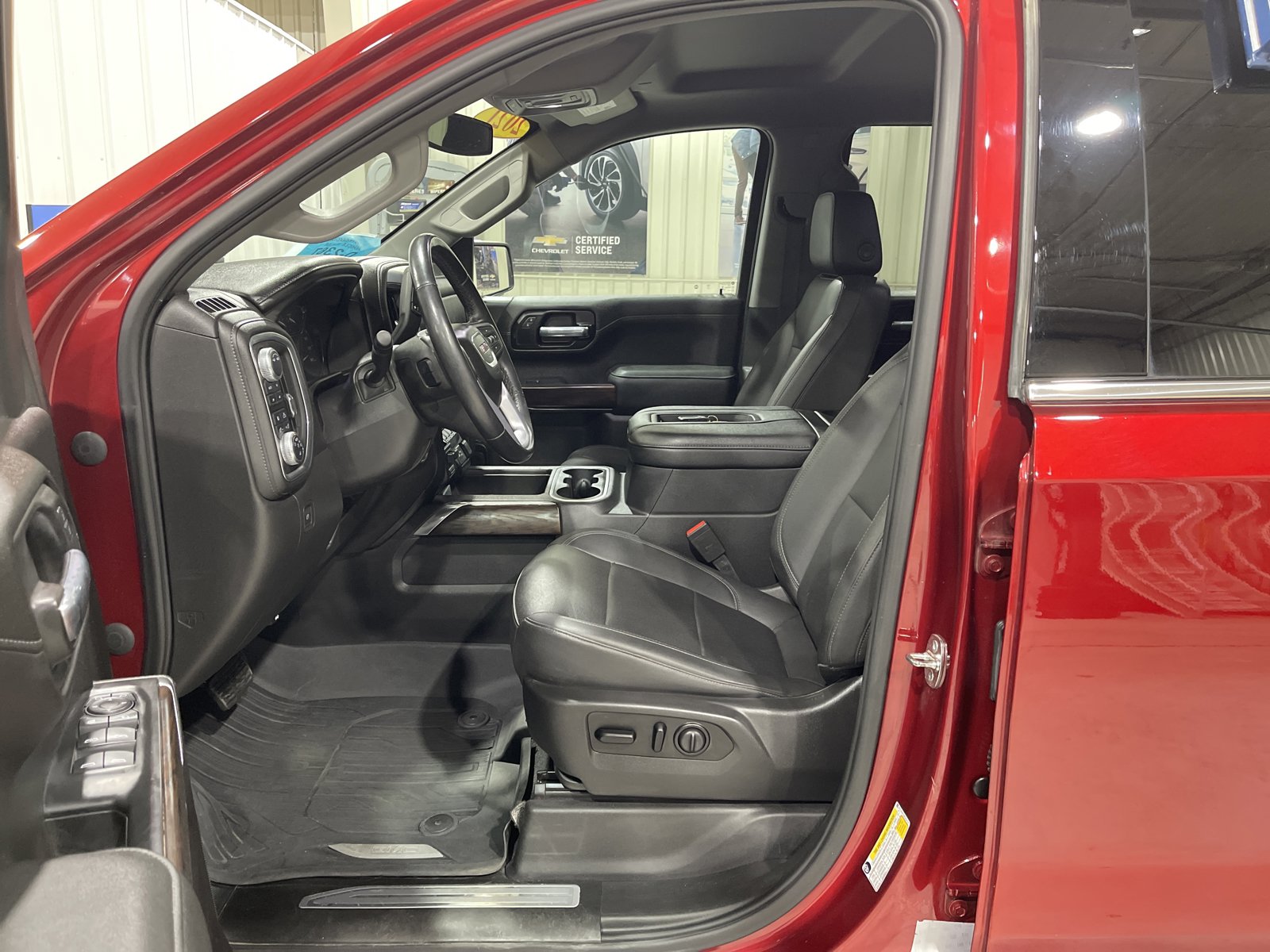 Used 2021 GMC Sierra 1500 SLT w/ SLT Premium Package AWD/4WD image 2