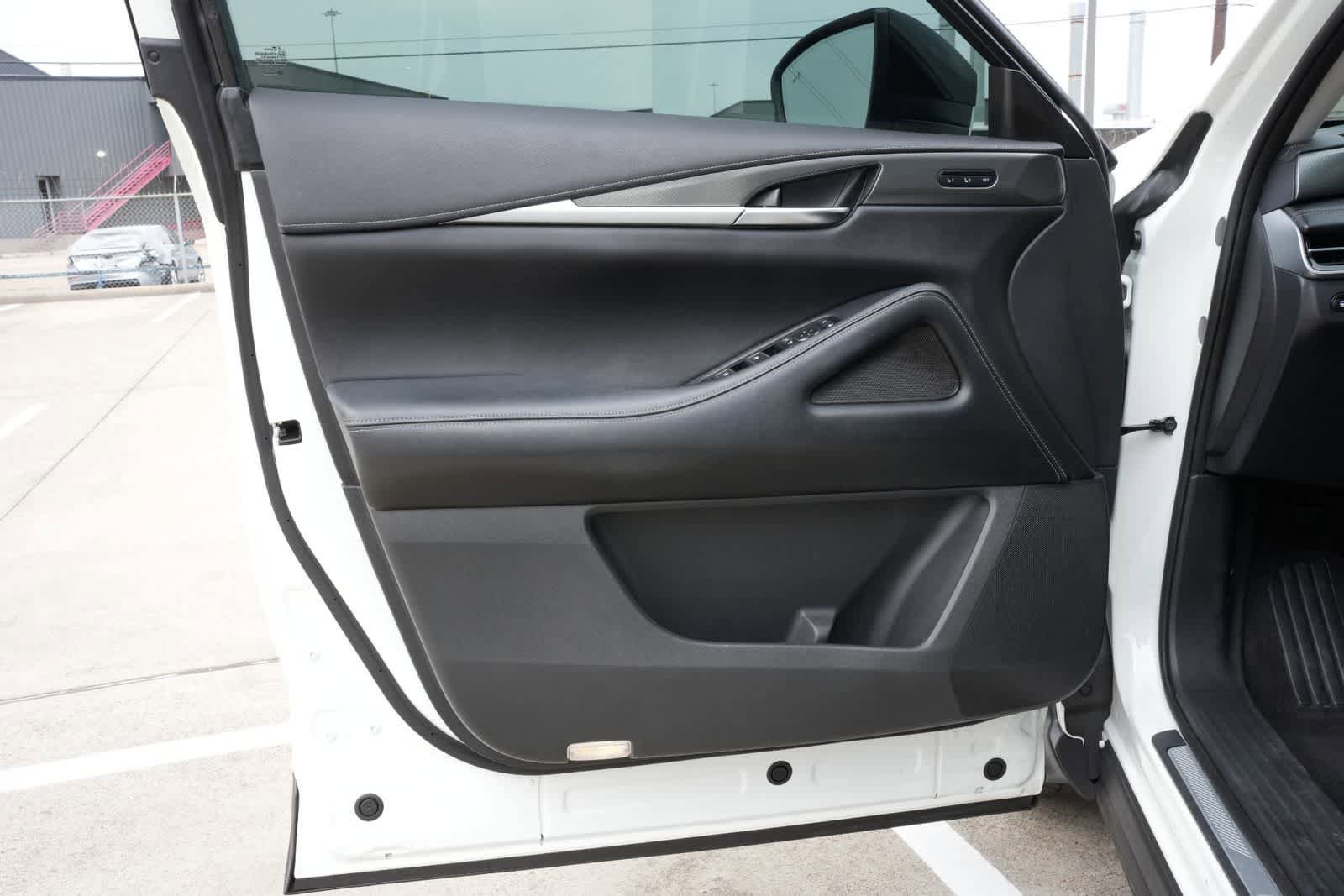 Certified 2023 INFINITI QX60 Luxe w/ Cargo Package image 18