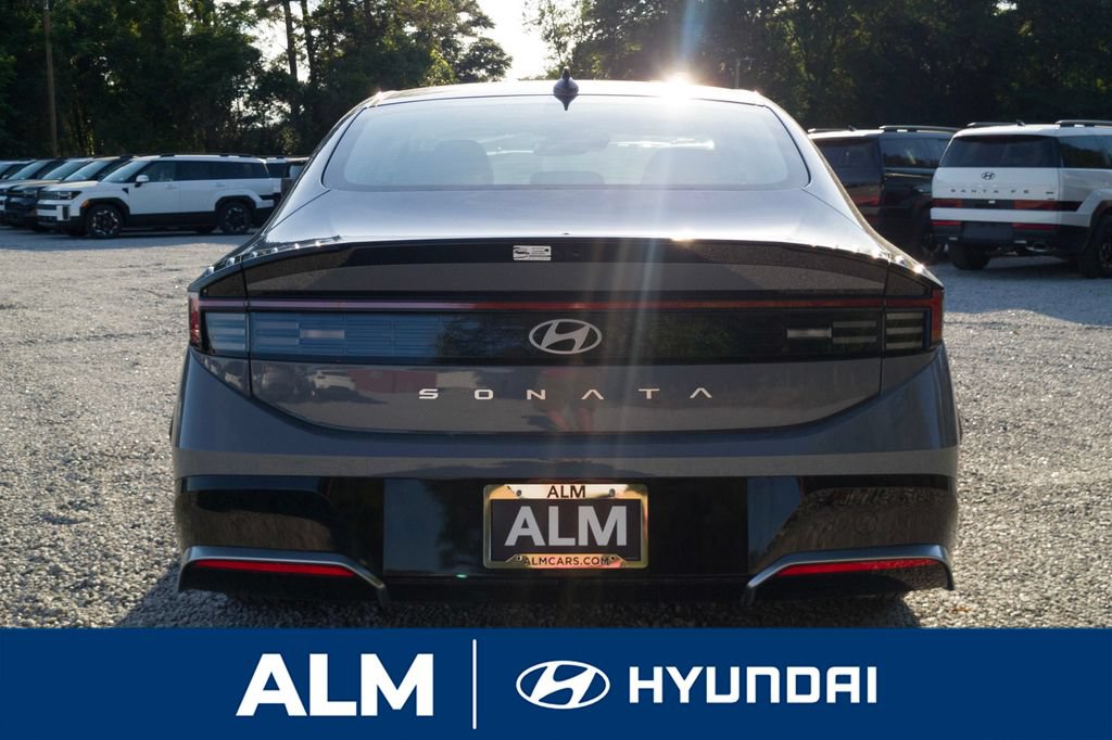 New 2026 Hyundai Sonata SEL FWD image 6