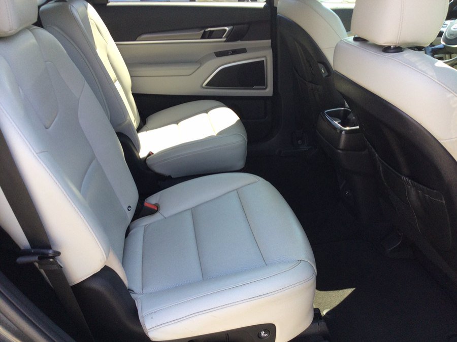 Used 2021 Kia Telluride S AWD/4WD image 25