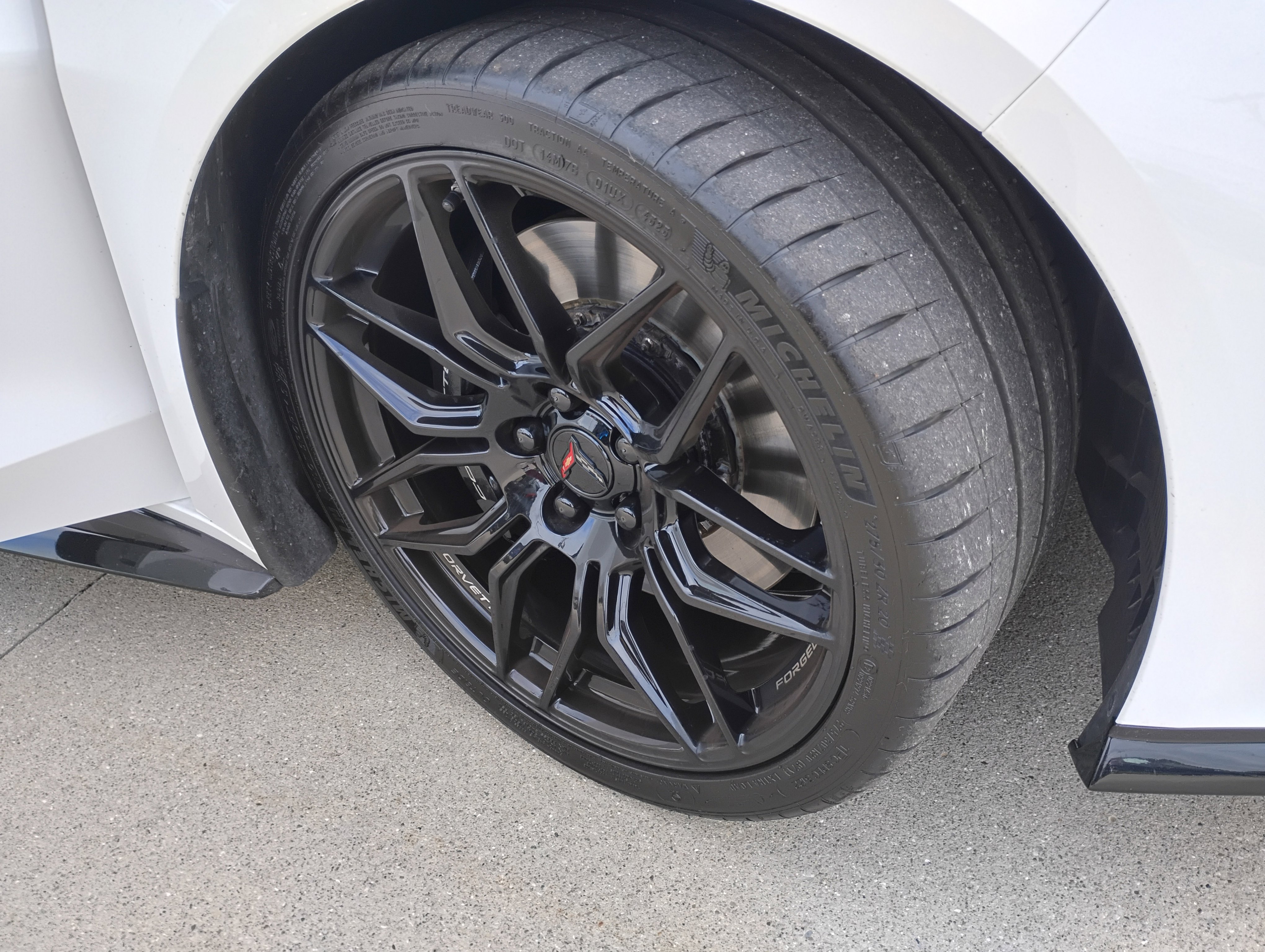 Used 2024 Chevrolet Corvette Z06 w/ Battery Protection Package image 27