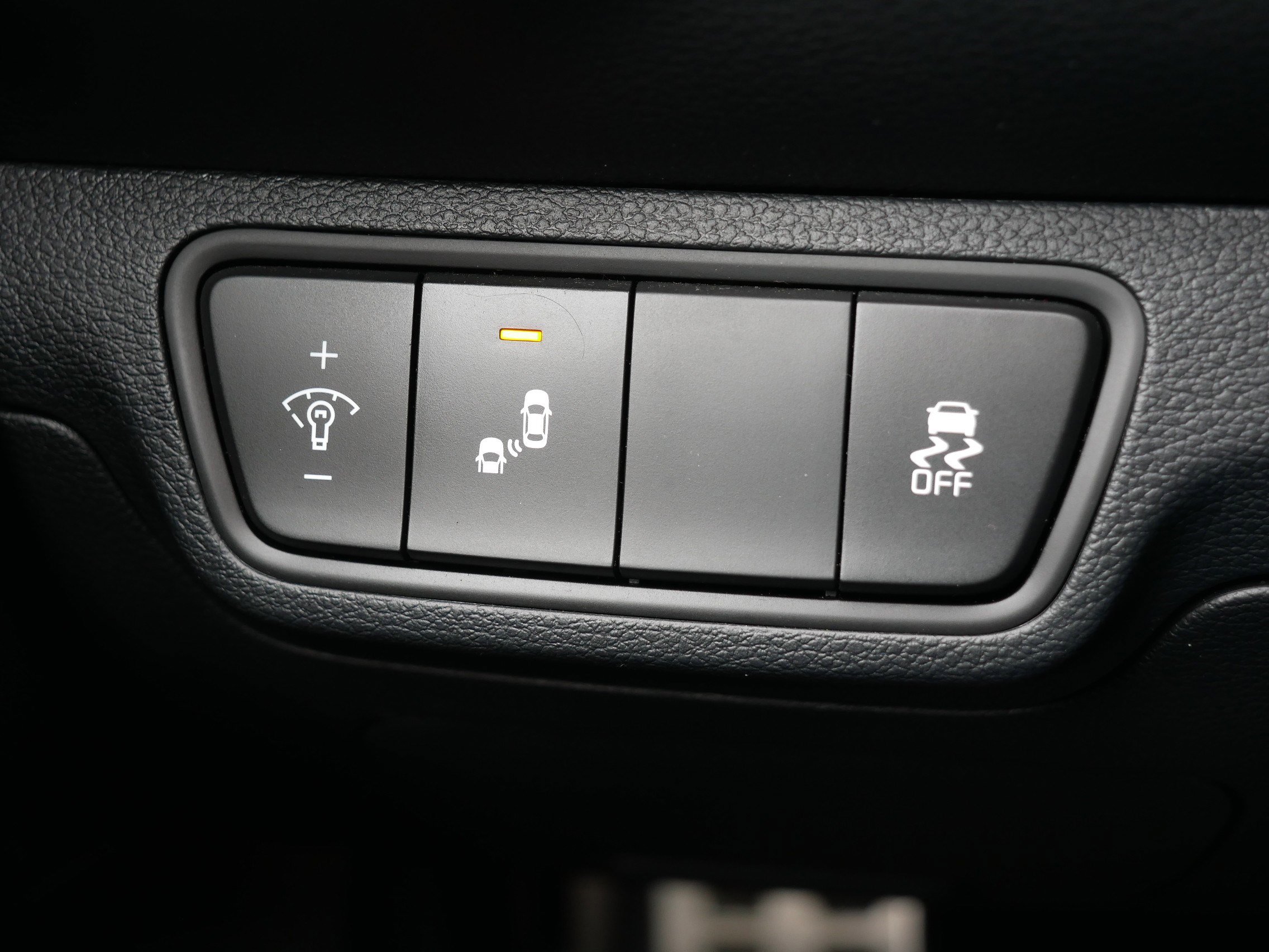 Certified 2024 Kia Forte GT-Line image 26