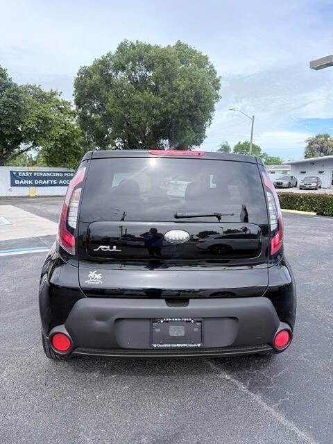 Used 2014 Kia Soul FWD image 6