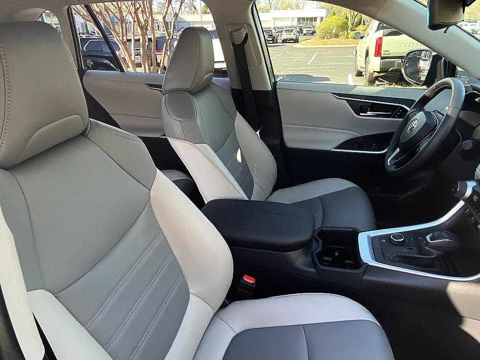 Certified 2023 Toyota RAV4 XLE Premium image 19