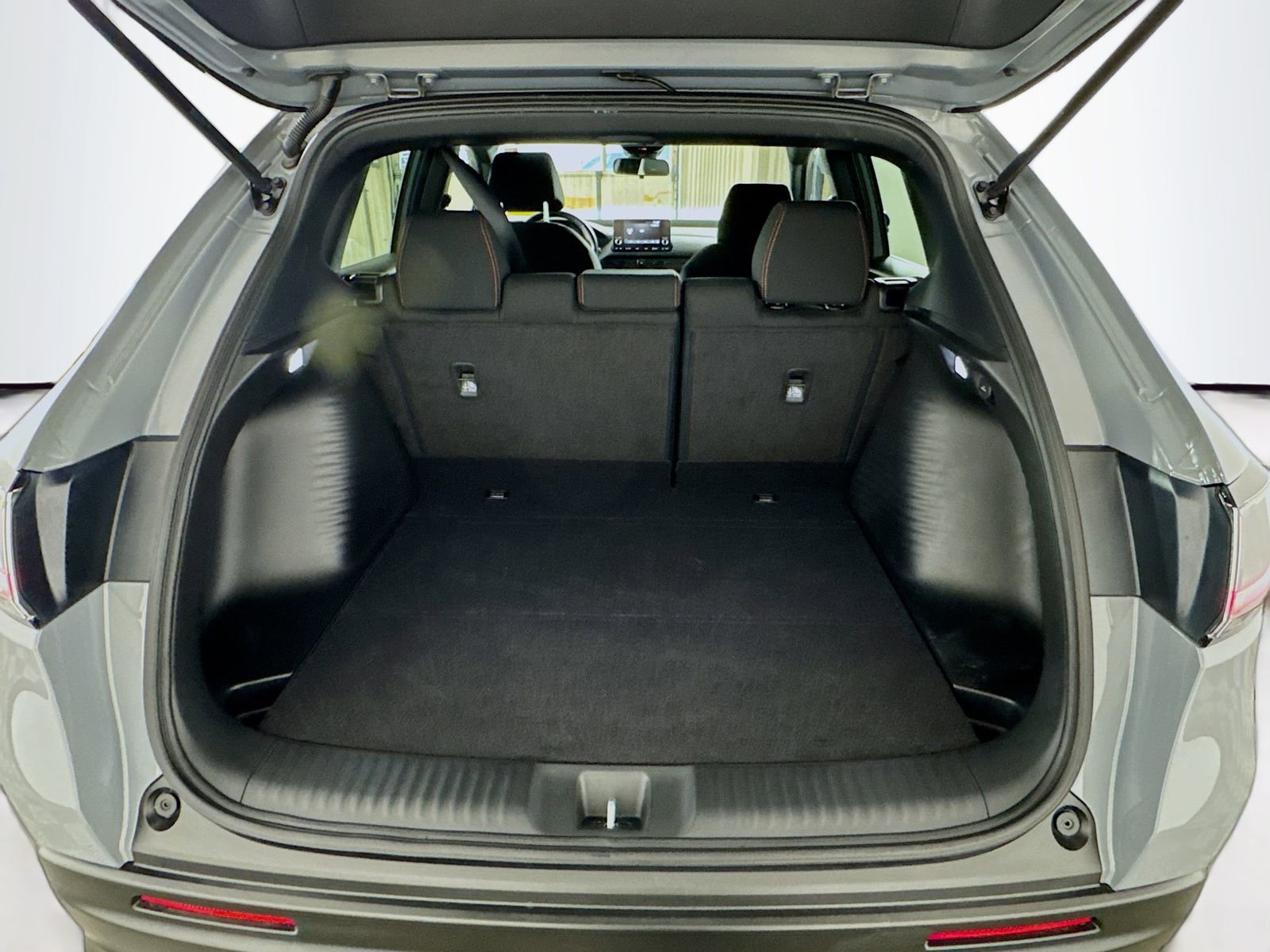 Used 2025 Honda HR-V Sport image 21