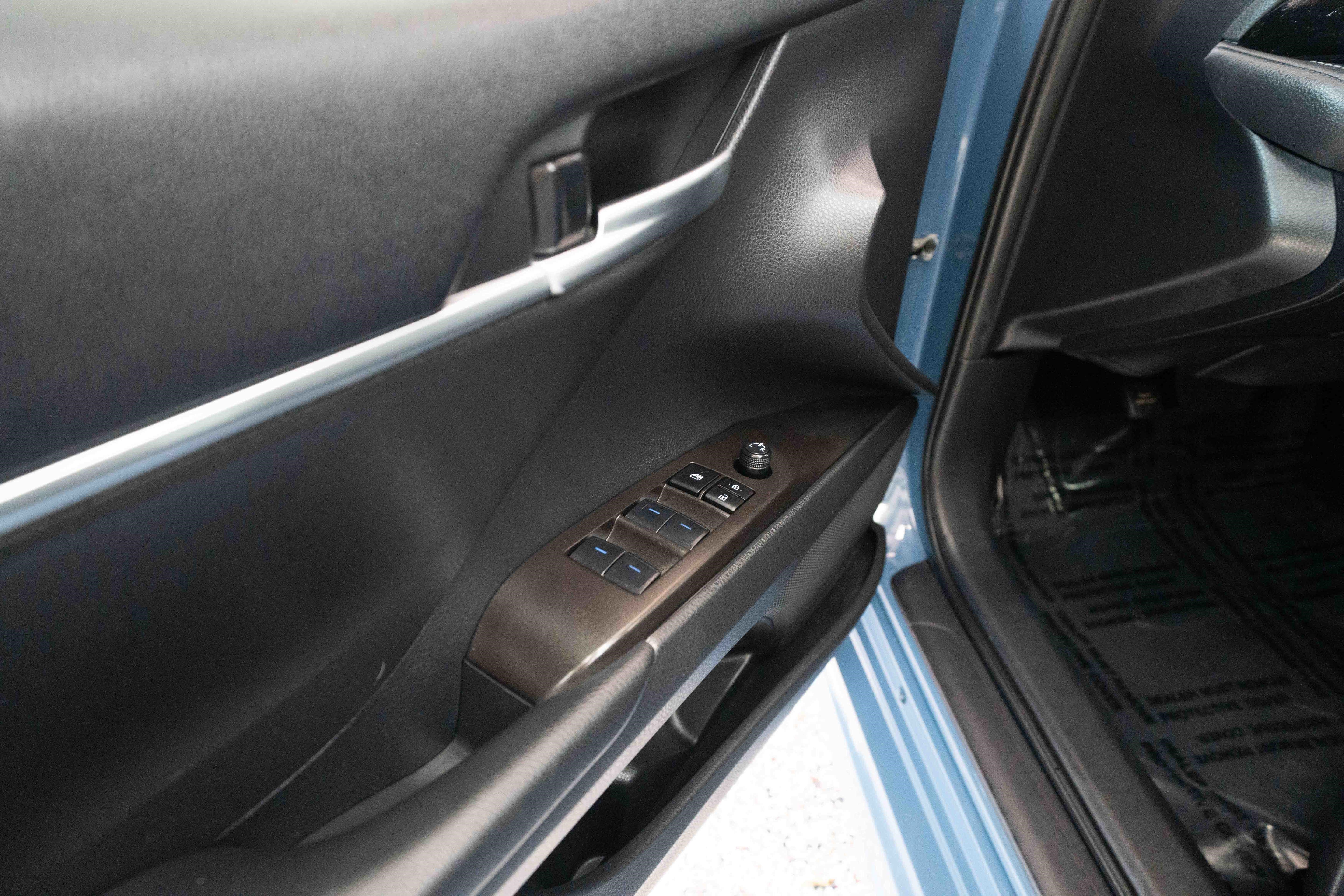 Used 2024 Toyota Camry SE FWD image 7