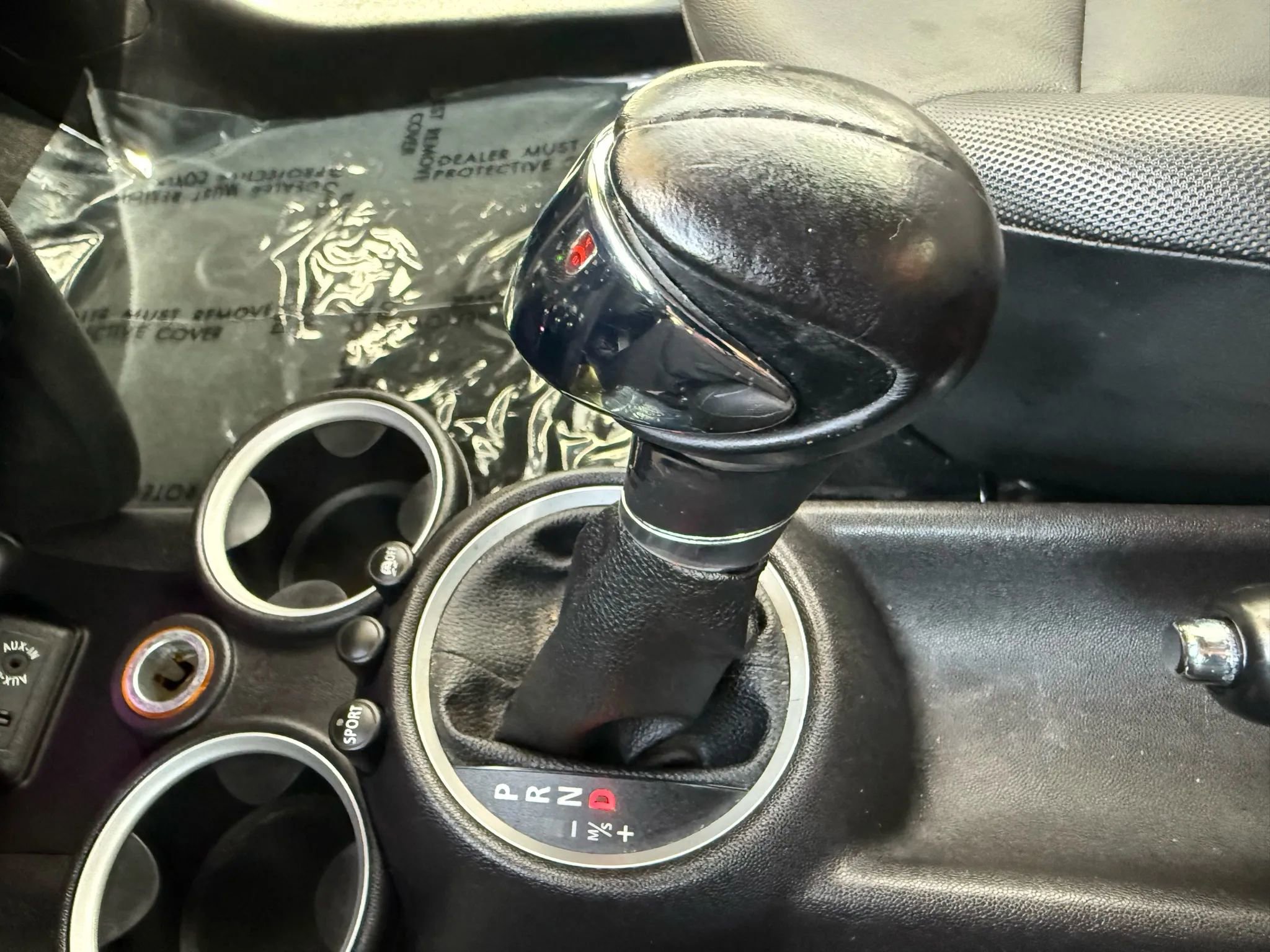 Used 2013 MINI Cooper Convertible image 21