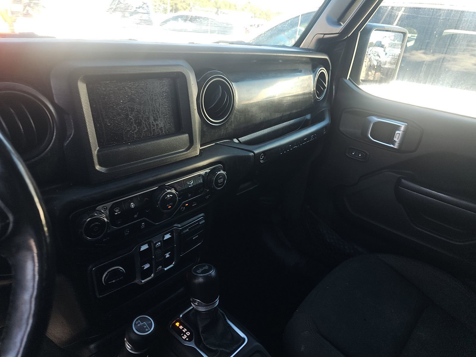Used 2021 Jeep Wrangler Unlimited Sport image 23