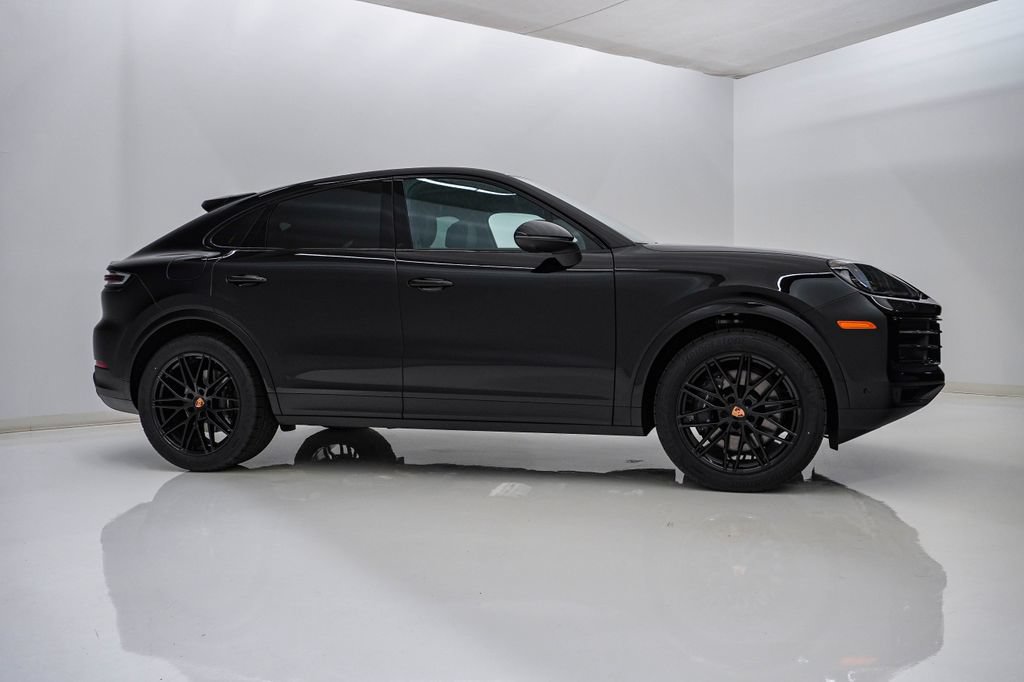 New 2026 Porsche Cayenne Coupe AWD/4WD image 9