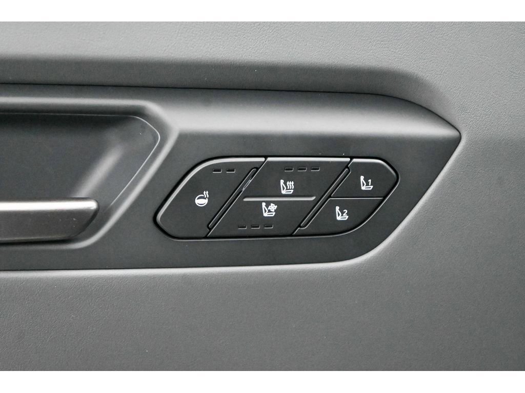 New 2026 Kia EV9 Wind image 17