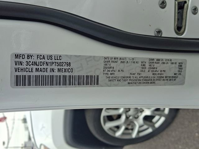 Used 2023 Jeep Compass Latitude image 26