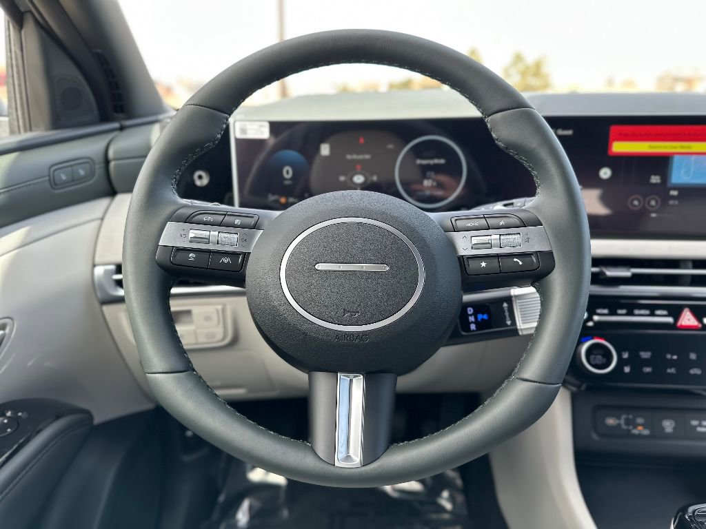 New 2025 Hyundai Tucson Limited image 11