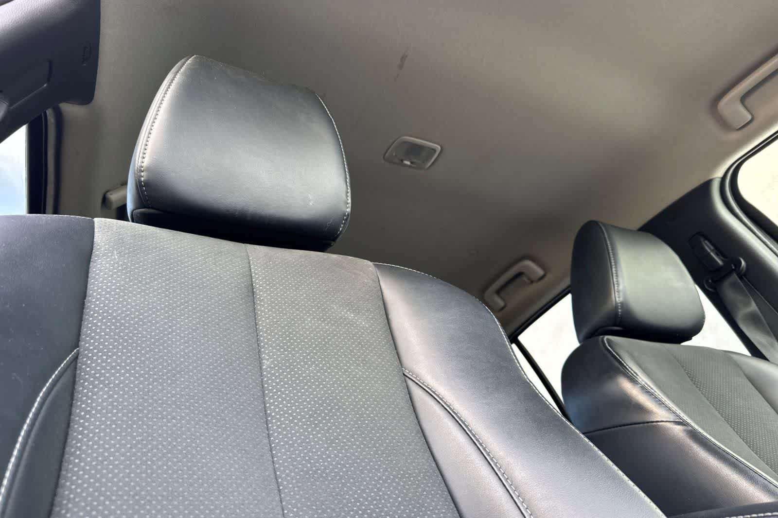 Used 2024 Mitsubishi Eclipse Cross SE image 17