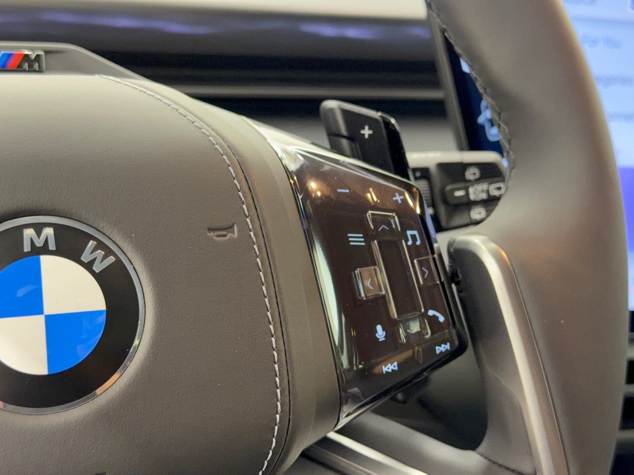 New 2027 BMW X5 xDrive40i w/ M Sport Package AWD/4WD image 19