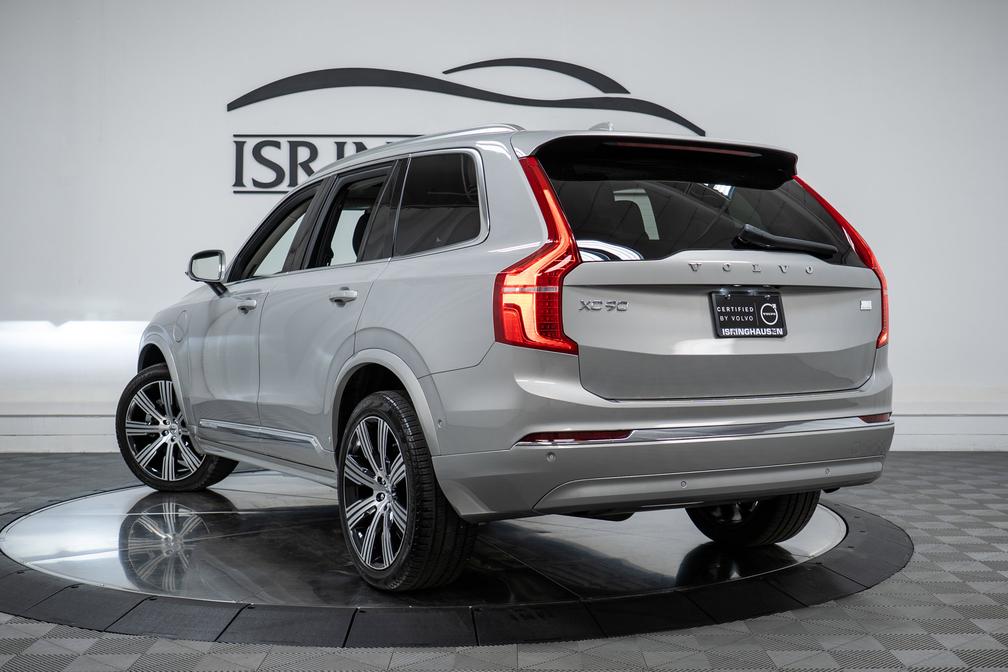 Used 2024 Volvo XC90 T8 Plus w/ Protection Package Premier image 28
