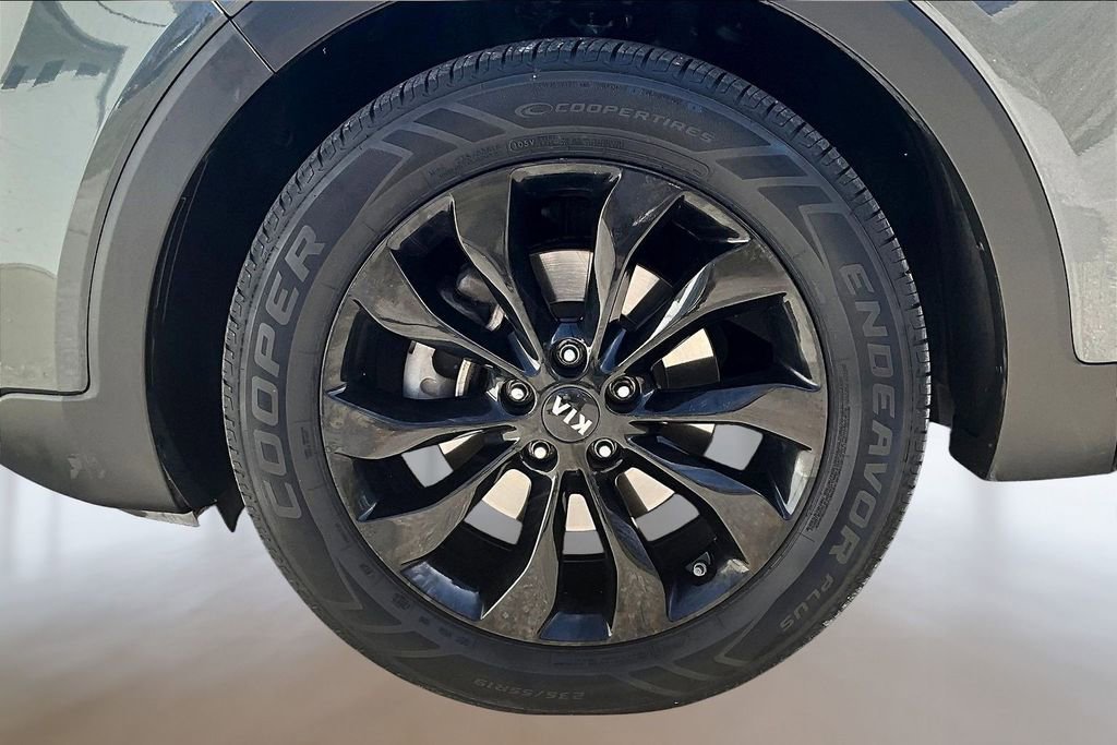 Used 2020 Kia Sorento S image 30