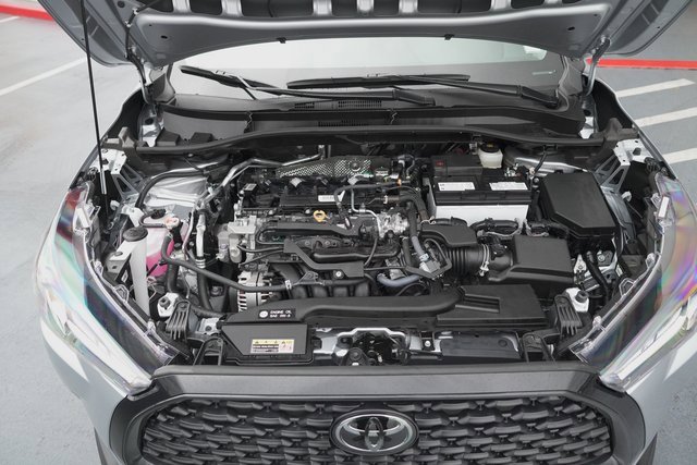 Certified 2025 Toyota Corolla Cross L image 10