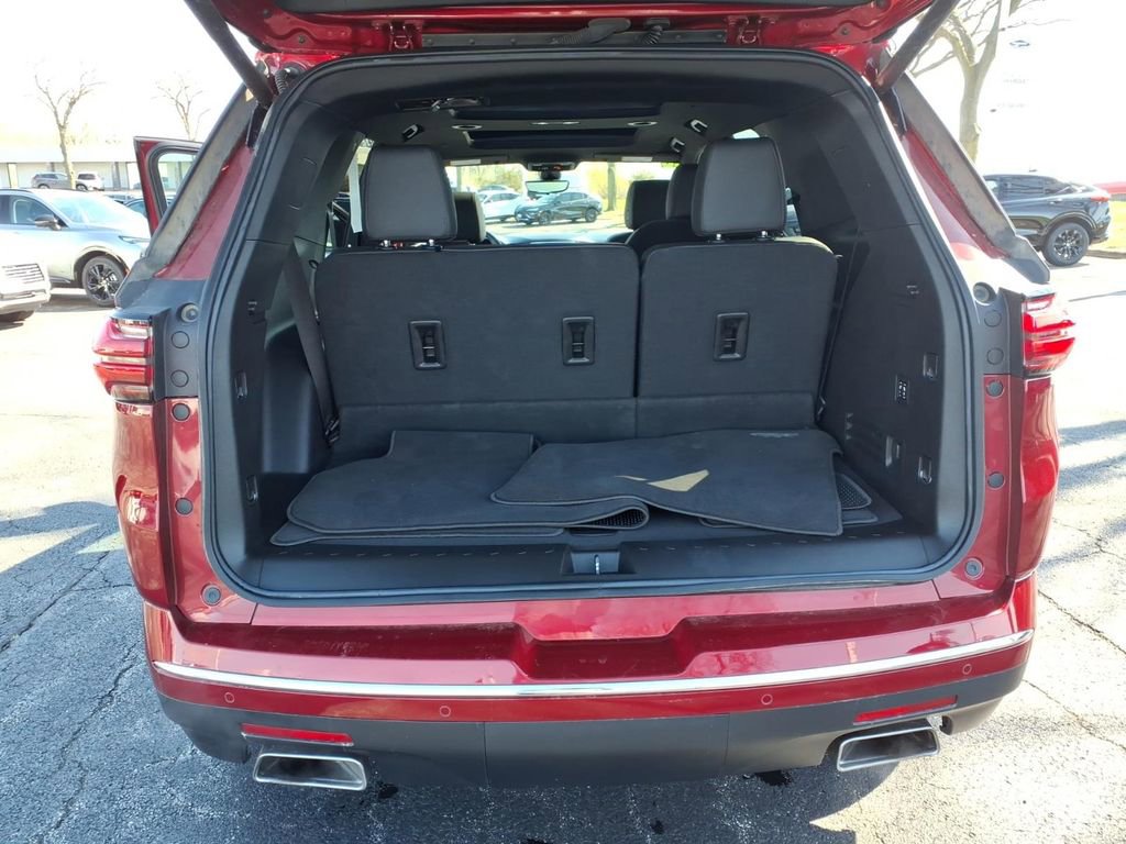 Certified 2023 Chevrolet Traverse High Country image 30