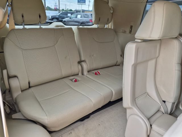 Used 2020 Lexus LX 570 4WD w/ Luxury Package image 20