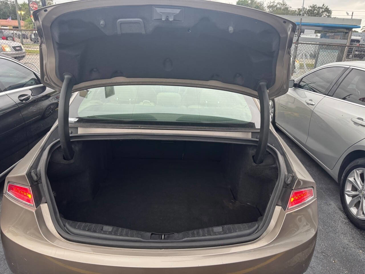 Used 2019 Lincoln MKZ Premiere image 14