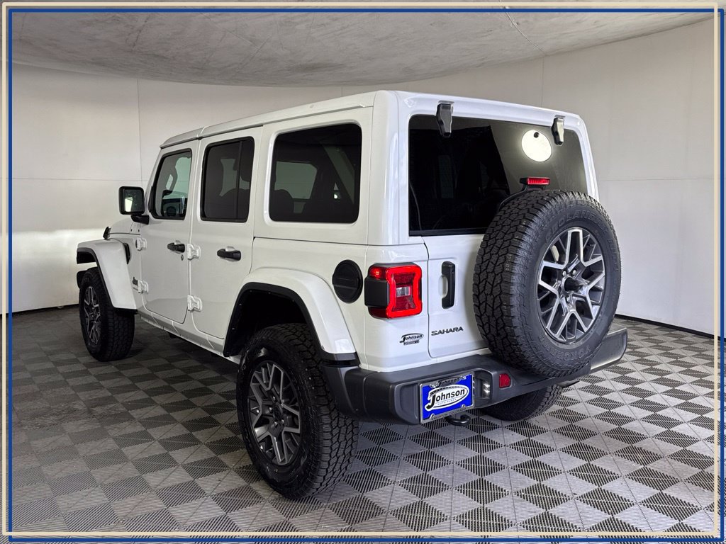 Certified 2025 Jeep Wrangler Unlimited Sahara AWD/4WD image 12