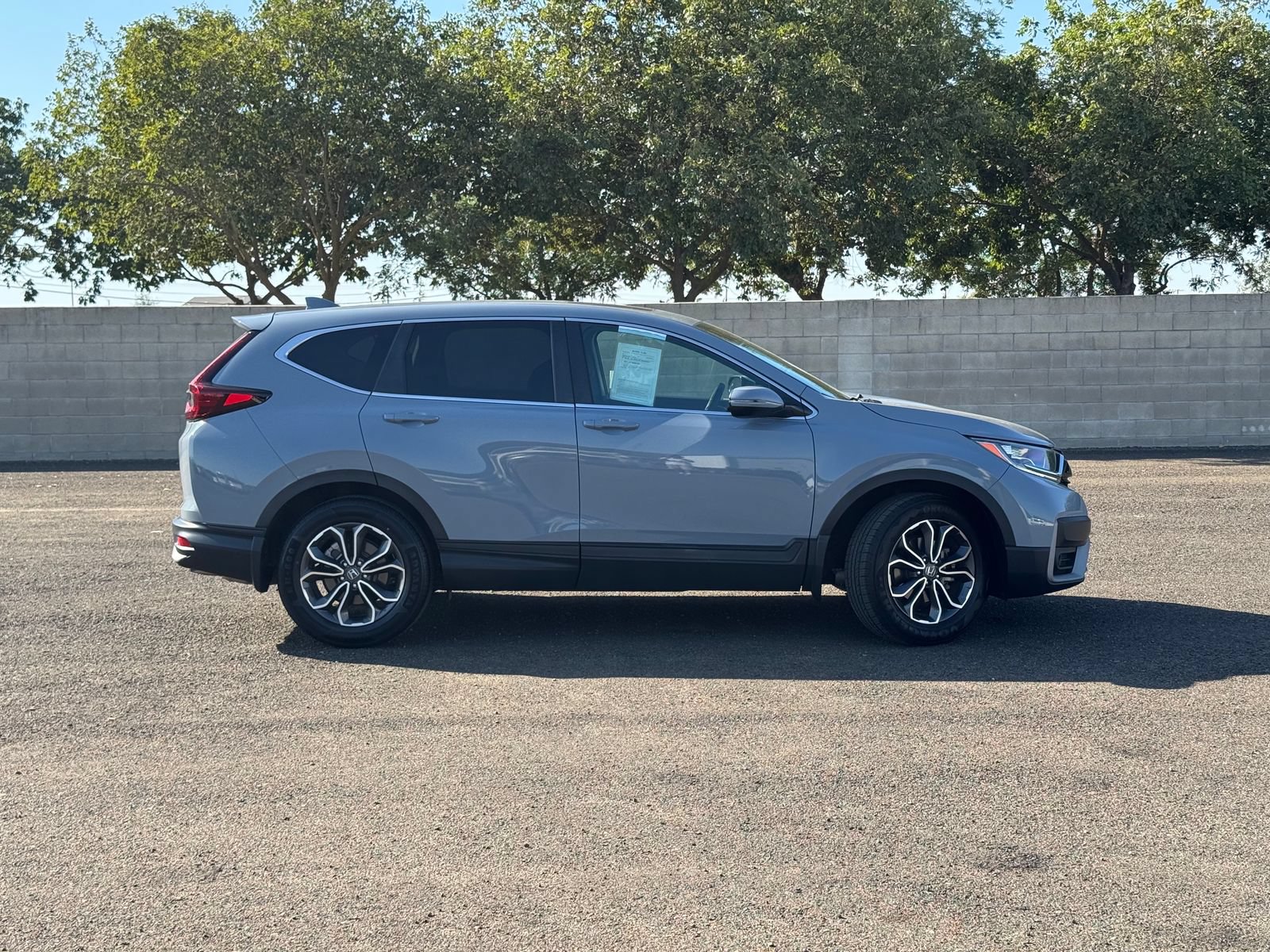Used 2022 Honda CR-V EX image 2