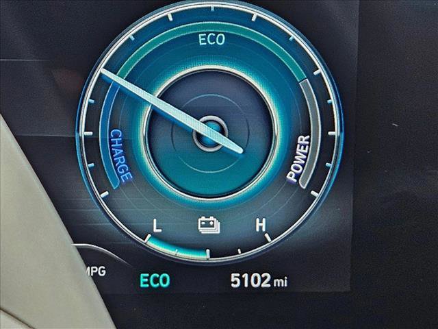 Certified 2025 Hyundai Elantra SEL image 11
