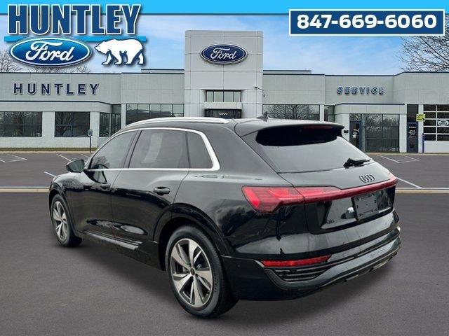 Used 2024 Audi Q8 e-tron Premium Plus w/ Premium Plus Package AWD/4WD image 6