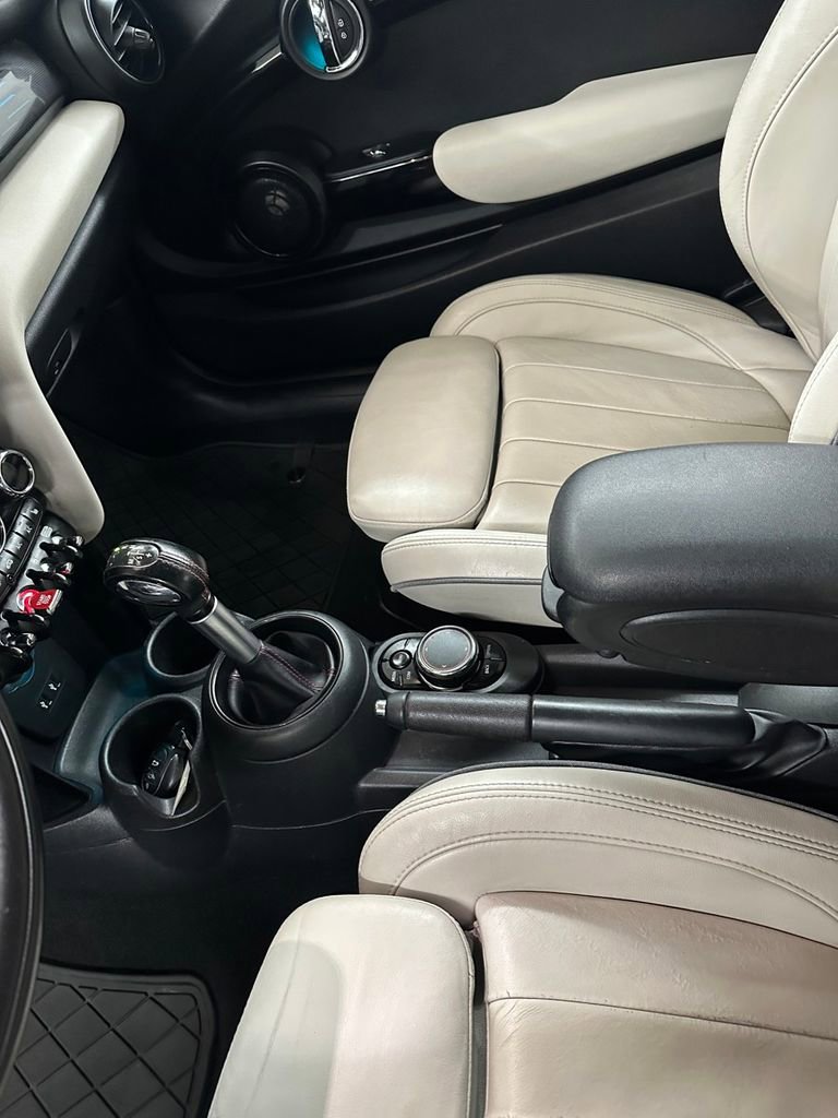 Used 2019 MINI Cooper S image 17